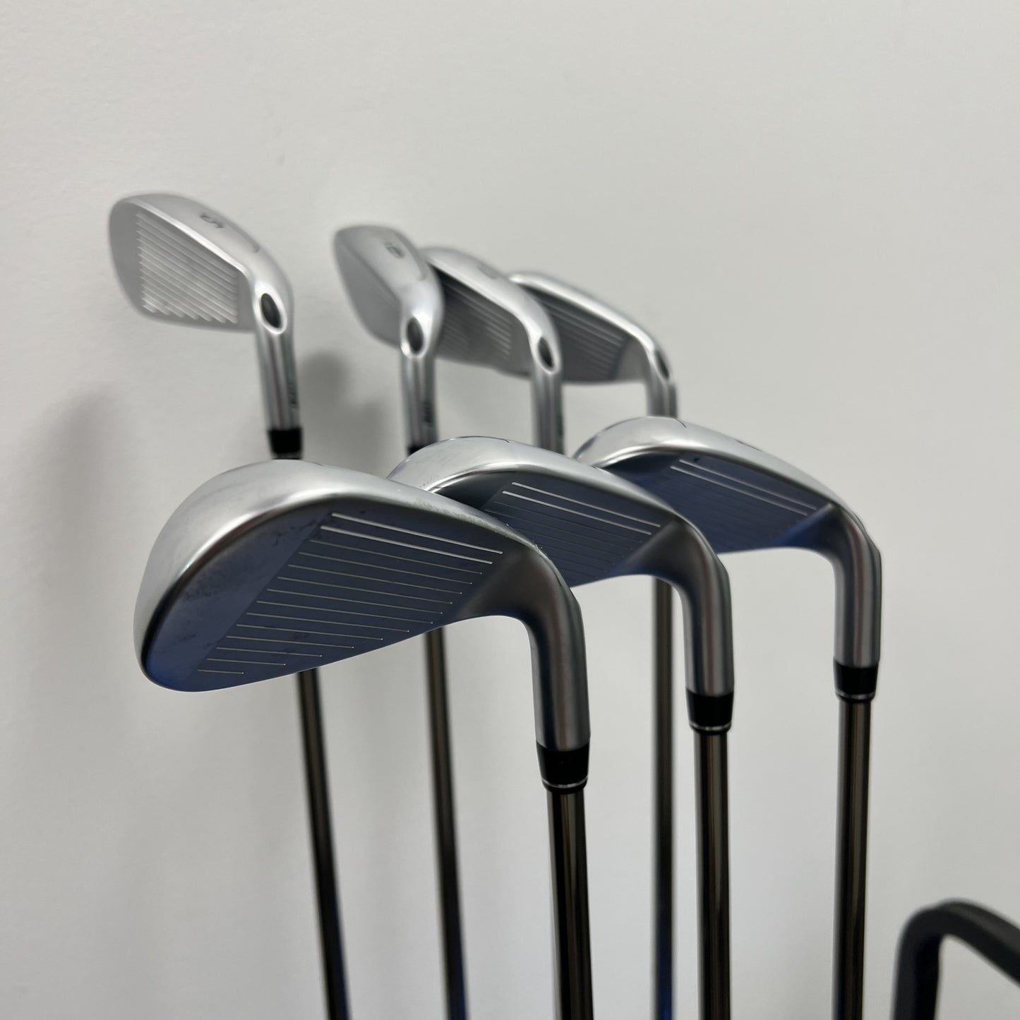 Callaway Big Bertha B21 Iron Set 5-PW, AW Left Hand Graphite Senior (Pre-Owned)