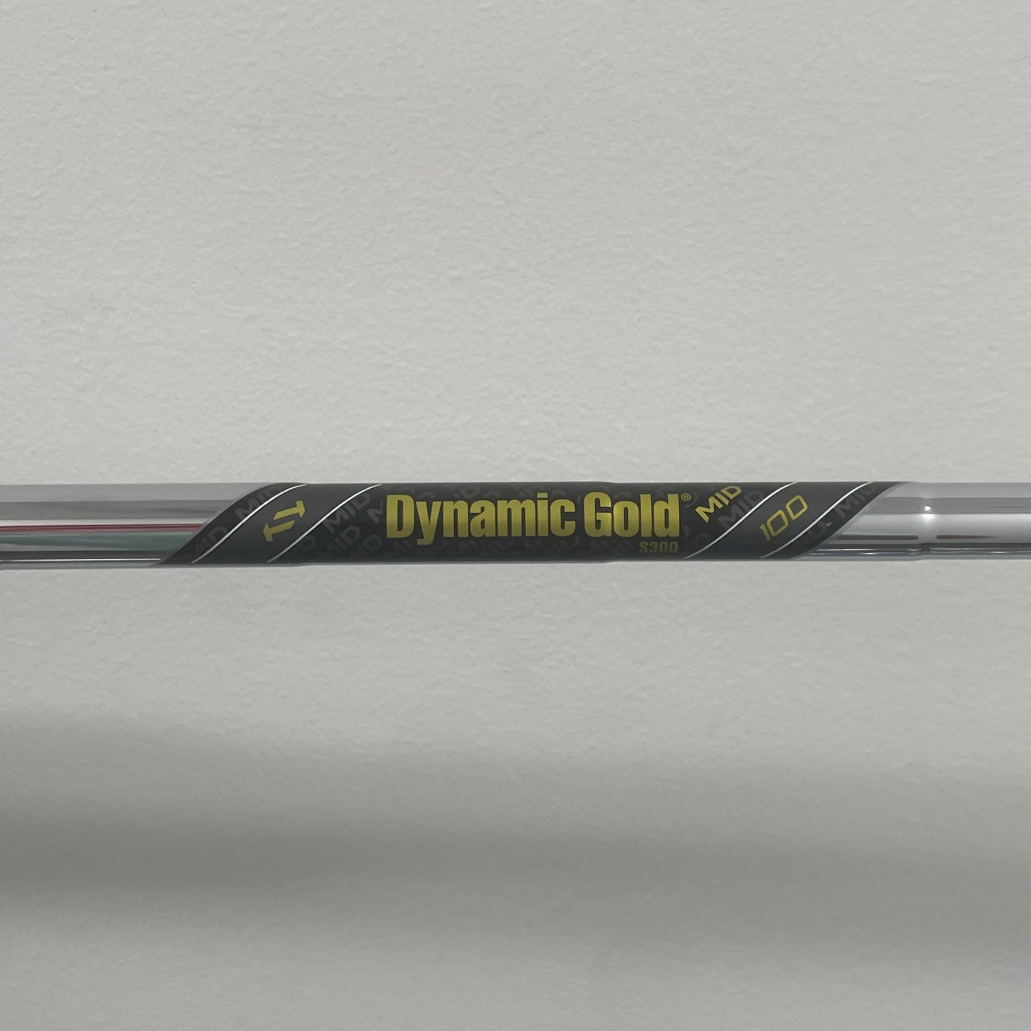 Callaway Apex AI200 Iron Set 4-PW Dynamic Gold Mid 100 Stiff Flex Right Hand - Very Good